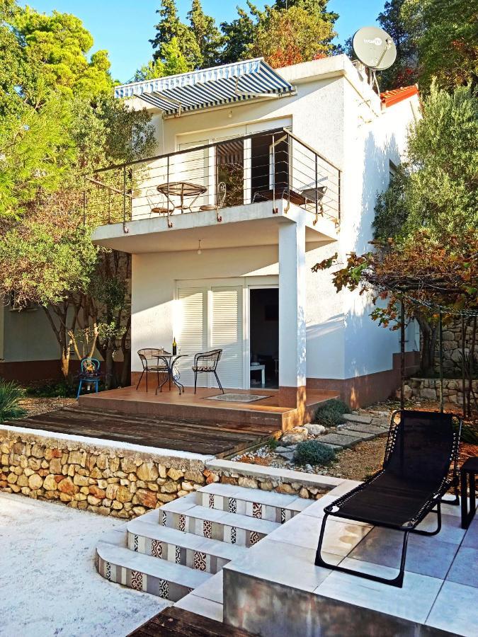 Quercus Apartment Stara Baška Eksteriør billede