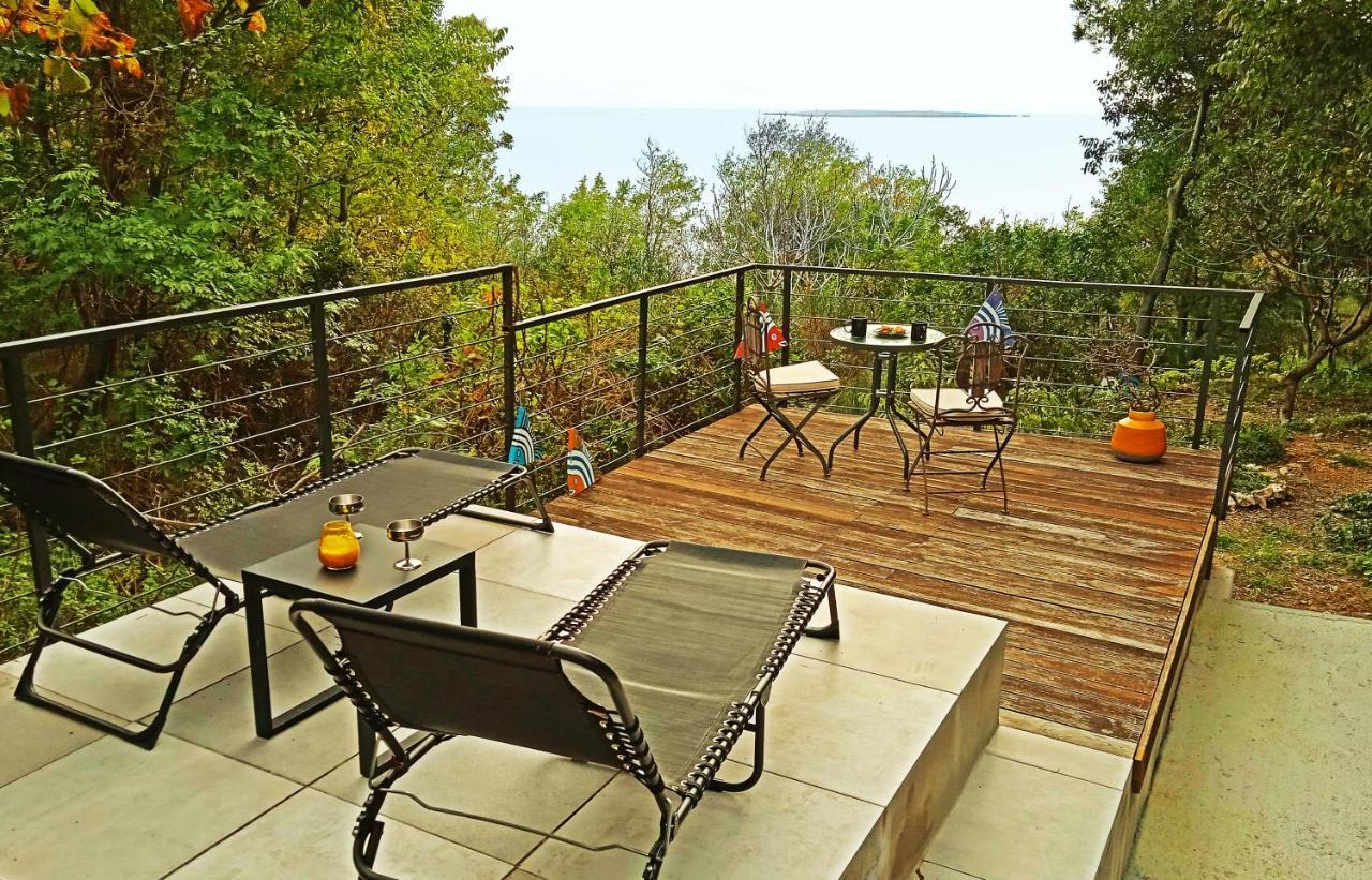 Quercus Apartment Stara Baška Eksteriør billede