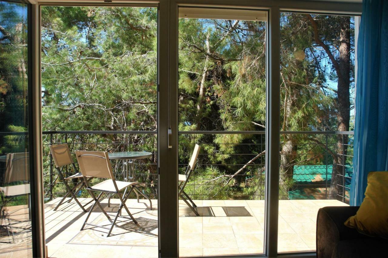 Quercus Apartment Stara Baška Eksteriør billede